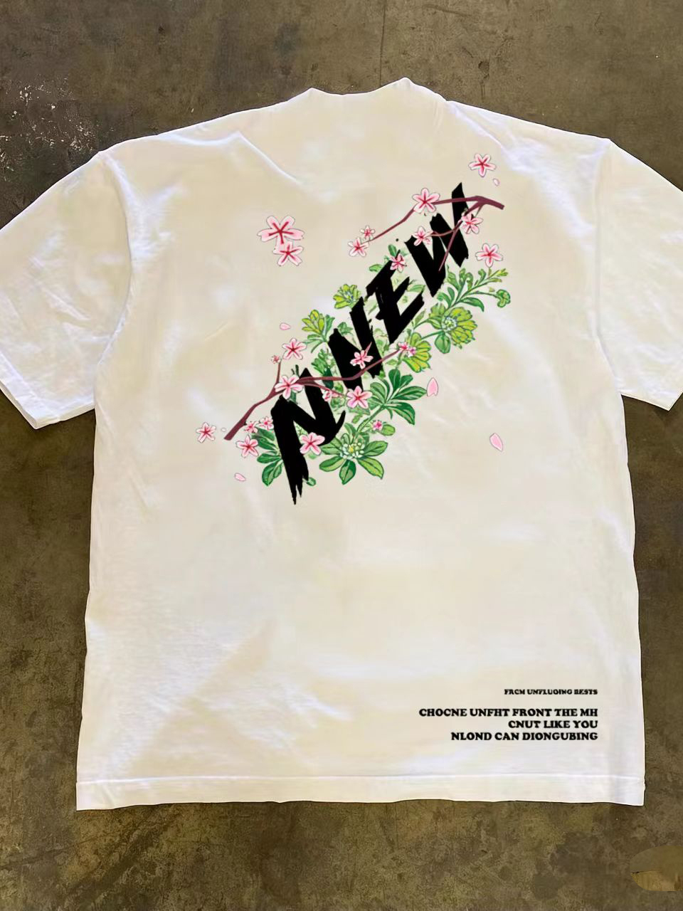 Amerikanischer Stil, Blumendru – Streetwear Brand With Flowers Bewertung und Preis